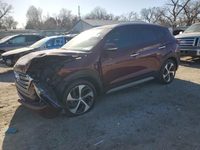  HYUNDAI TUCSON 2017 Czerwony