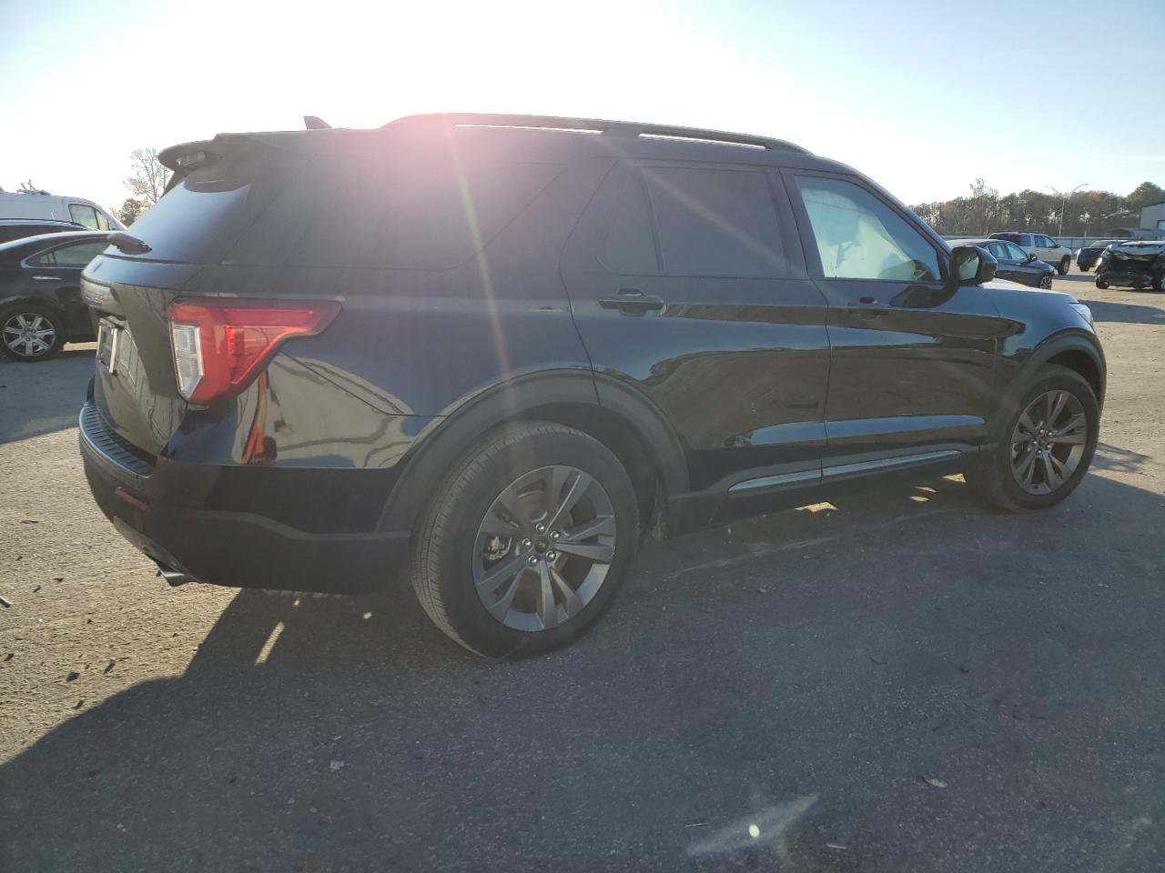 VIN 1FMSK7DH3RGA11523 2024 FORD EXPLORER no.3