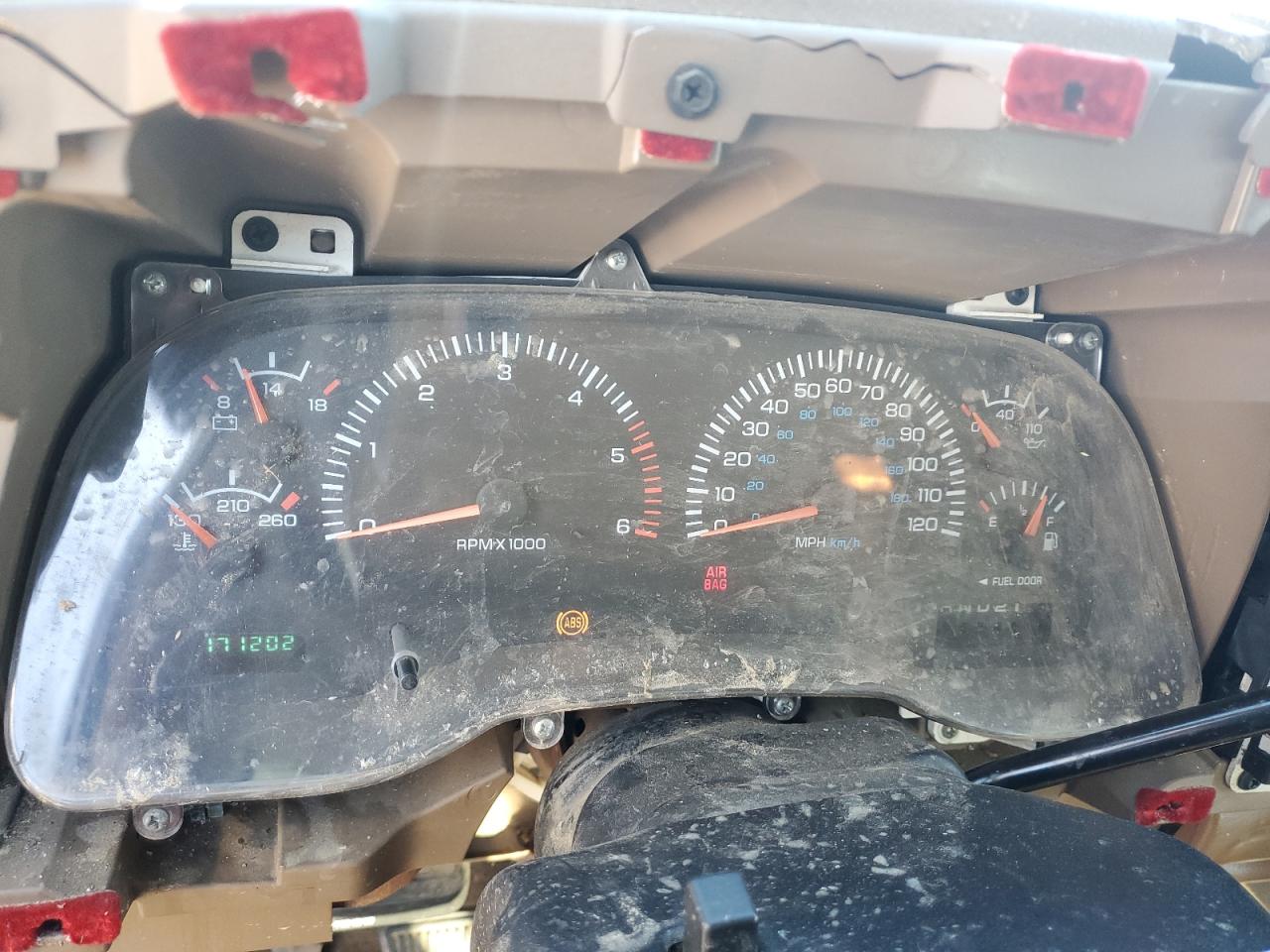 1998 Dodge RAM - Image 9
