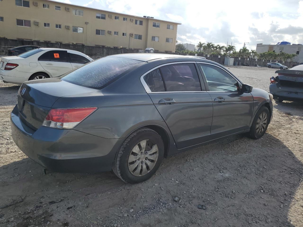 2009 Honda Accord - Image 3