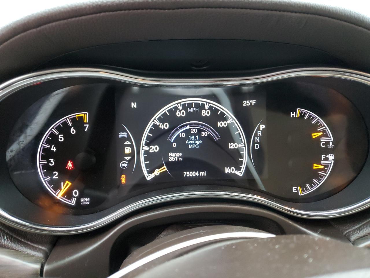 2019 Jeep Grand Cherokee - Image 9