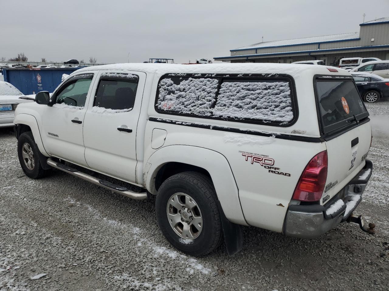 2007 Toyota Tacoma - Image 2