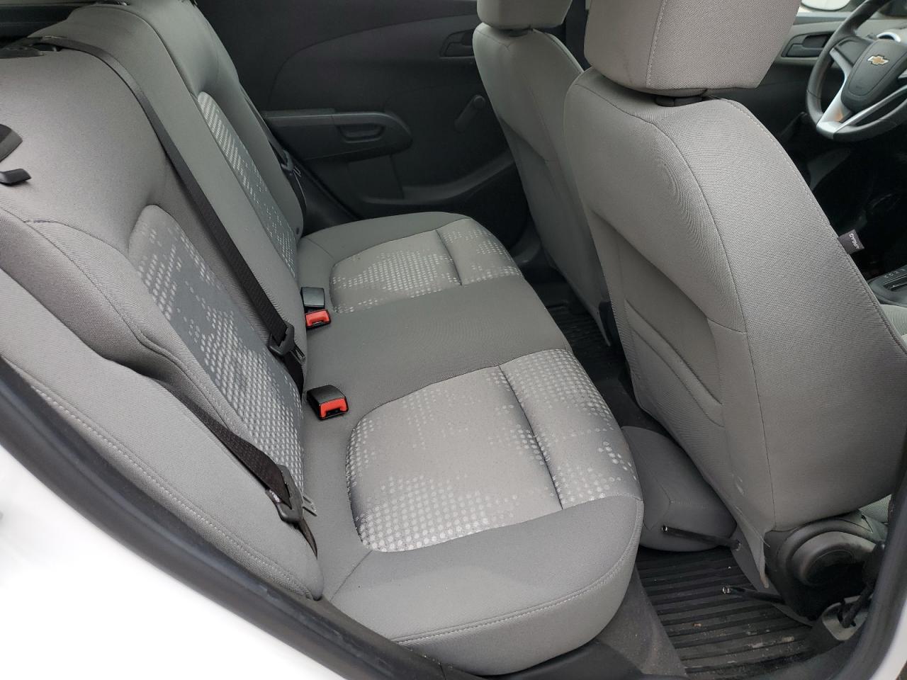 2017 Chevrolet Sonic - Image 10