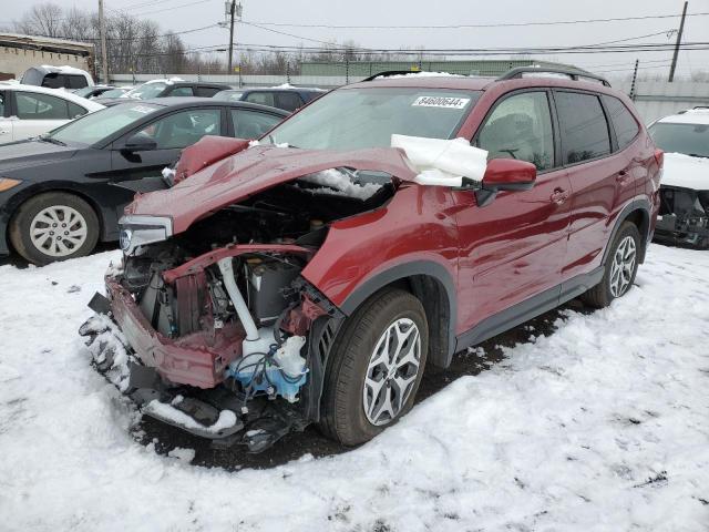  SUBARU FORESTER 2020 Красный