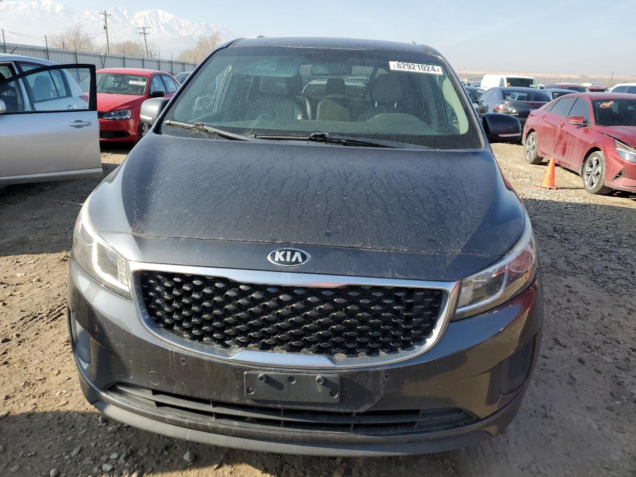2017 Kia Sedona - Image 5
