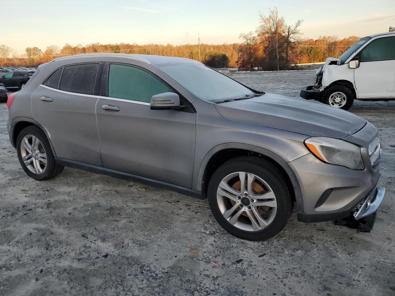 VIN WDCTG4EB0FJ139715 2015 MERCEDES-BENZ GLA-CLASS no.4