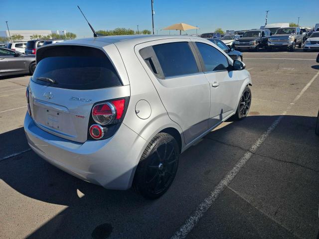 Hatchbacks CHEVROLET SONIC 2012 Srebrny