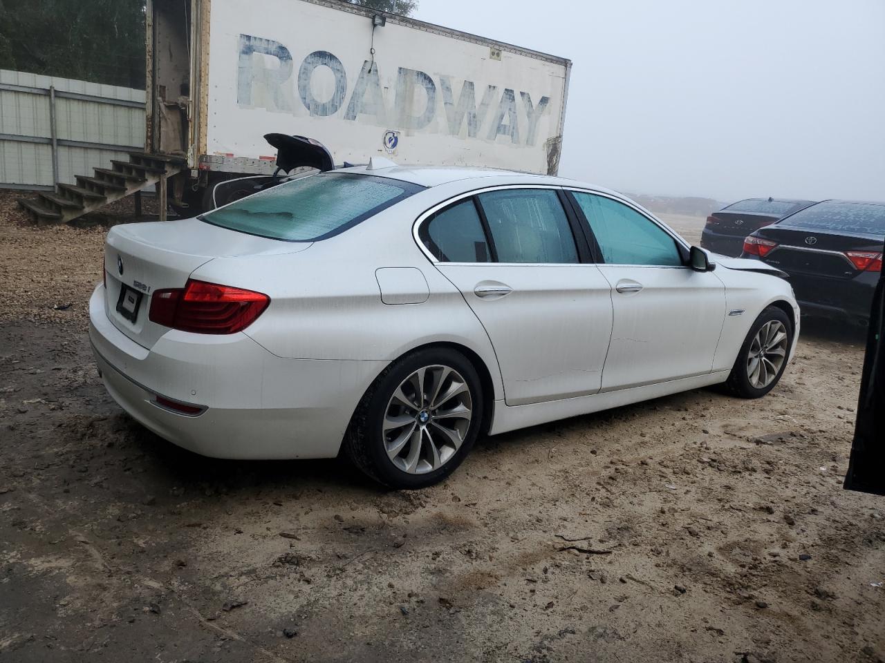 VIN WBA5A5C55ED510929 2014 BMW 5 SERIES no.3