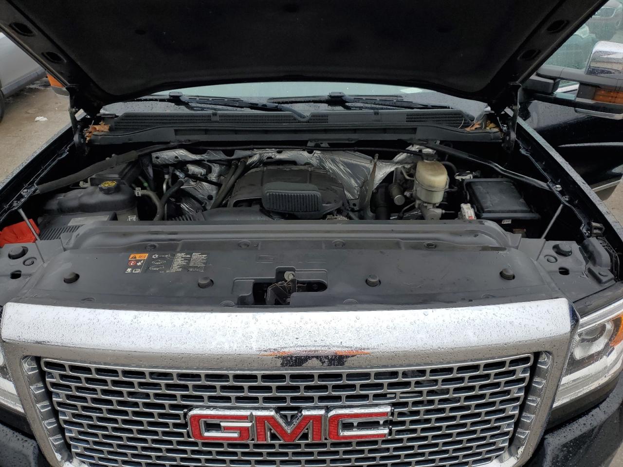 2015 GMC Sierra - Image 11