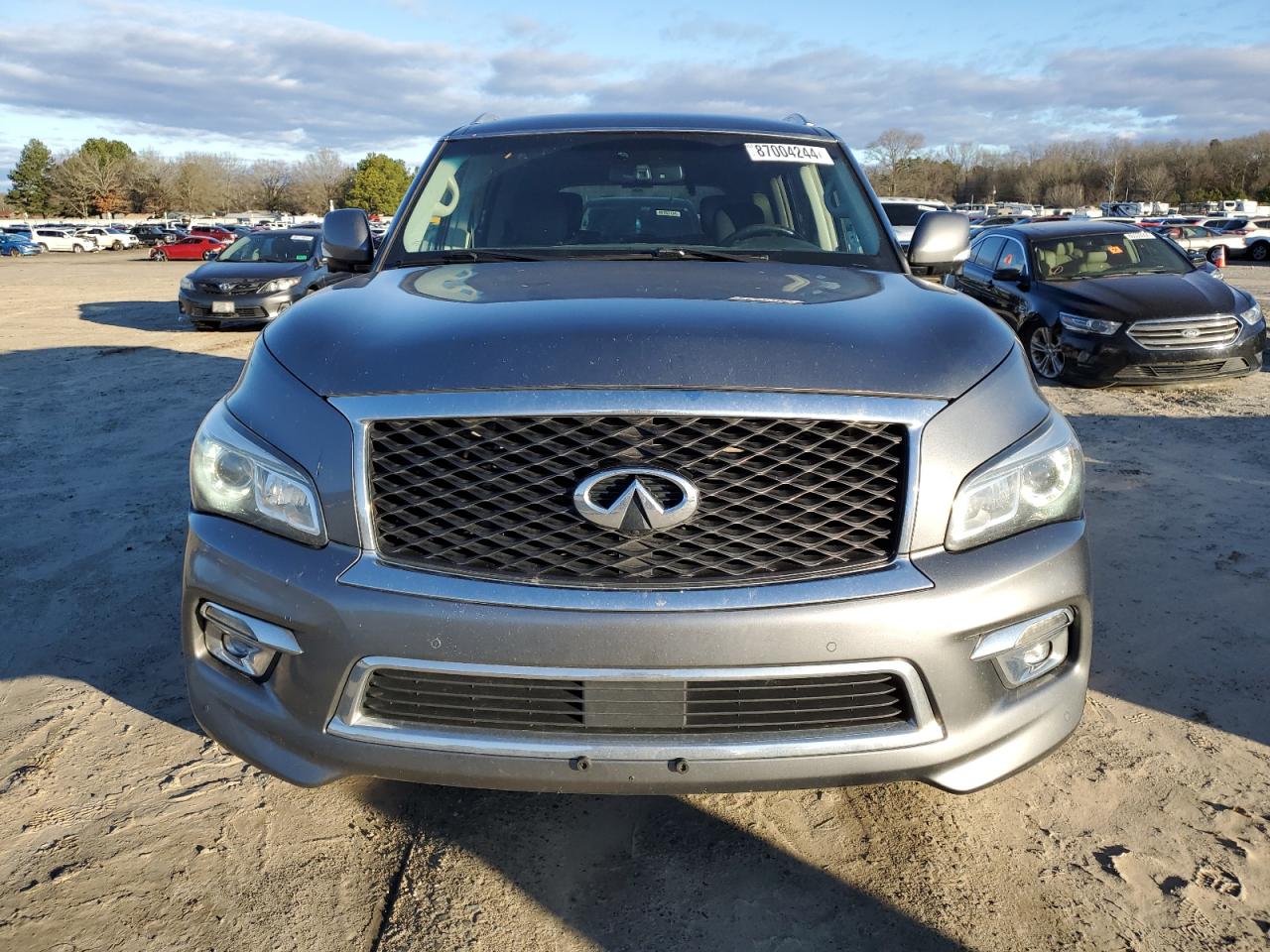 2017 Infiniti QX80 - Image 5