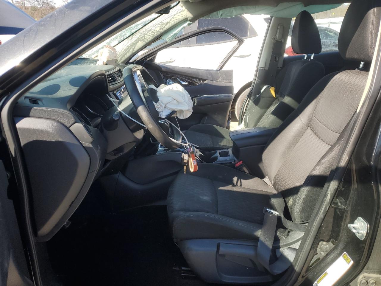 2018 Nissan Rogue - Image 7