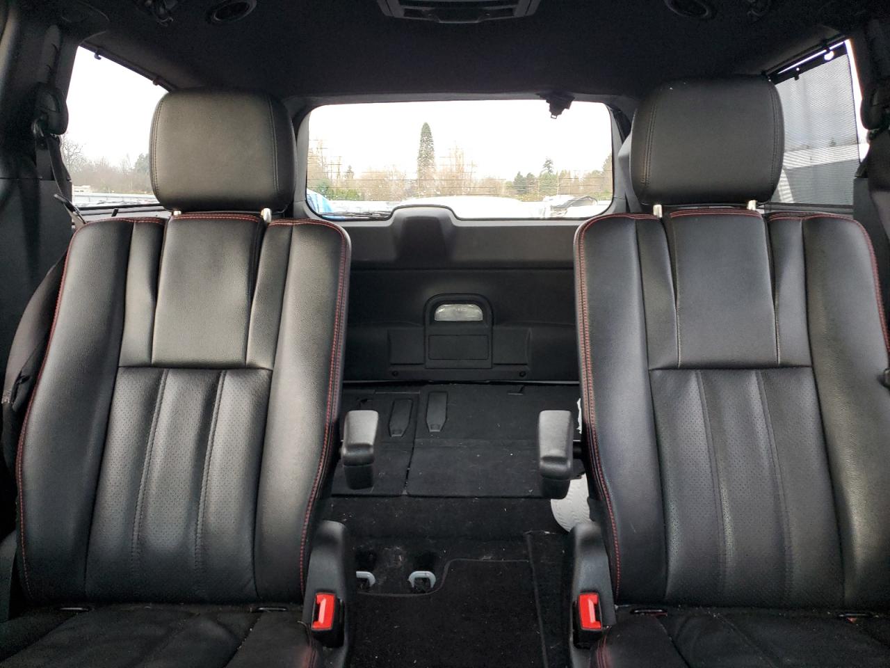 2017 Dodge Caravan - Image 10