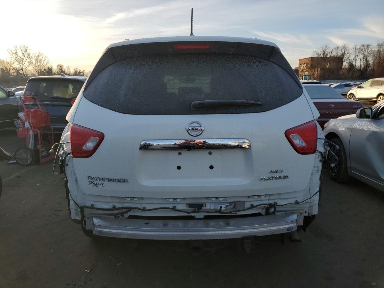 VIN 5N1DR2MM5HC616718 2017 NISSAN PATHFINDER no.6