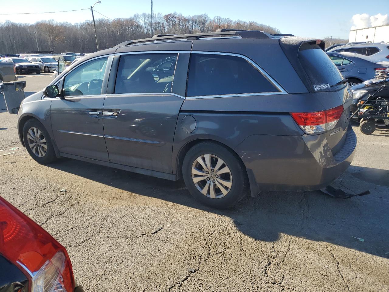 2015 Honda Odyssey - Image 2