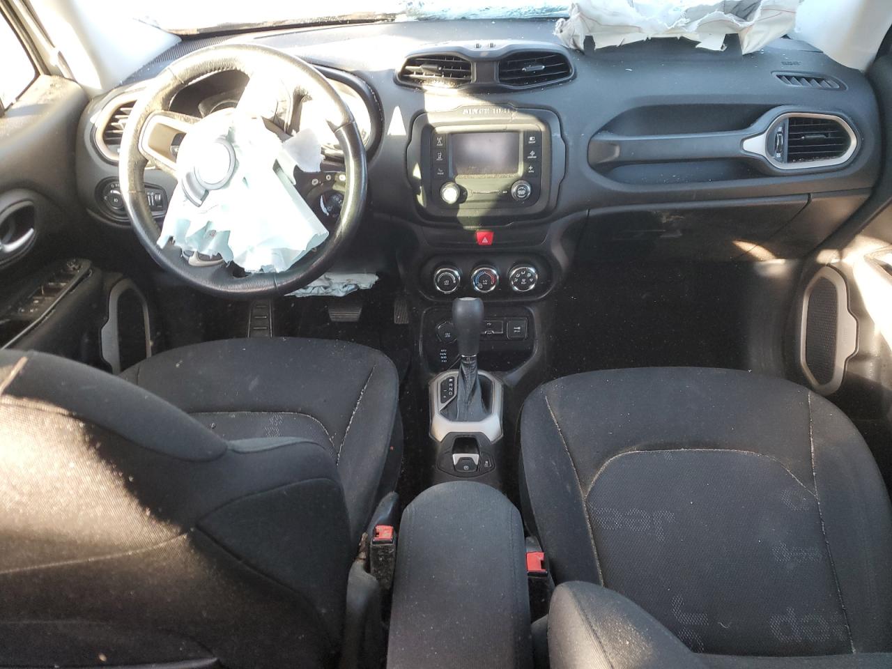 2016 Jeep Renegade - Image 8