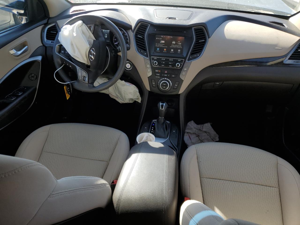 2018 Hyundai Santa Fe - Image 8