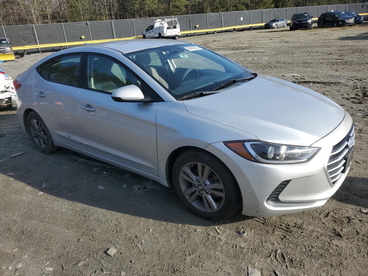2018 Hyundai Elantra - Image 4
