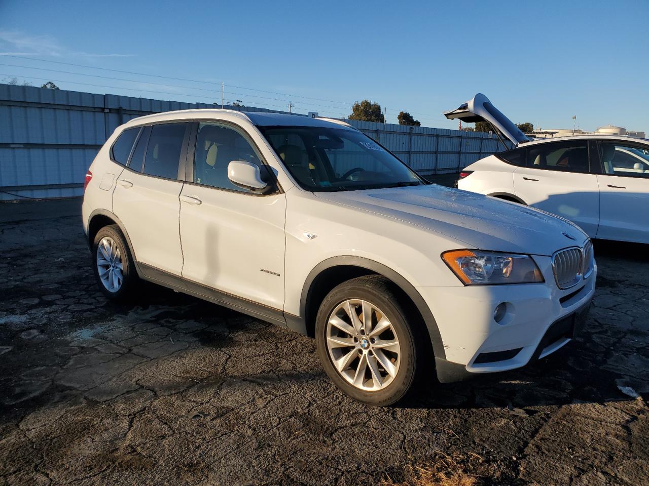 VIN 5UXWX9C51E0D33026 2014 BMW X3 no.4