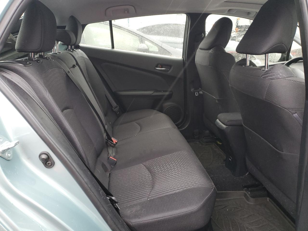 2016 Toyota Prius - Image 10
