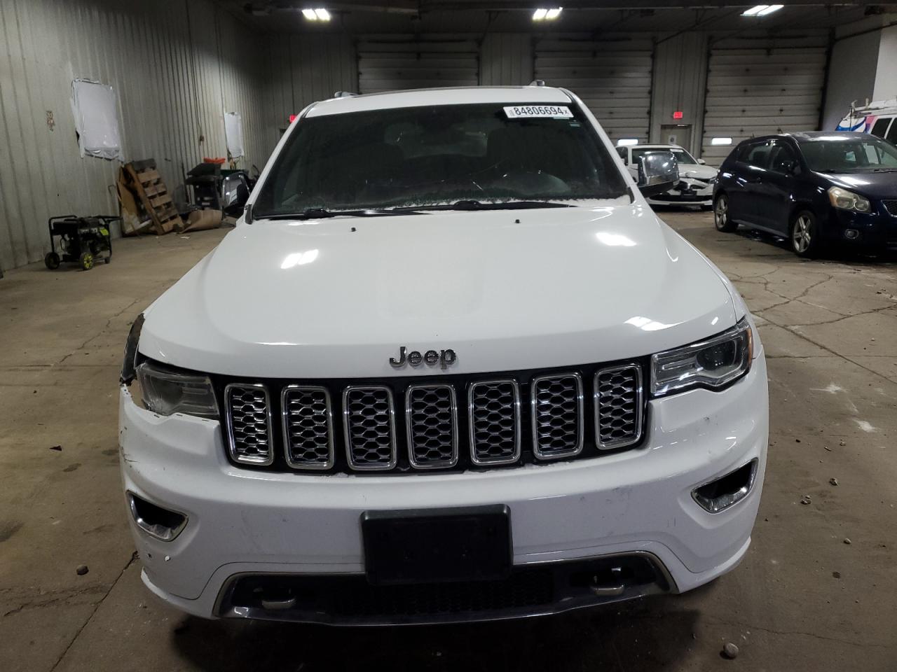 2018 Jeep Grand Cherokee - Image 5