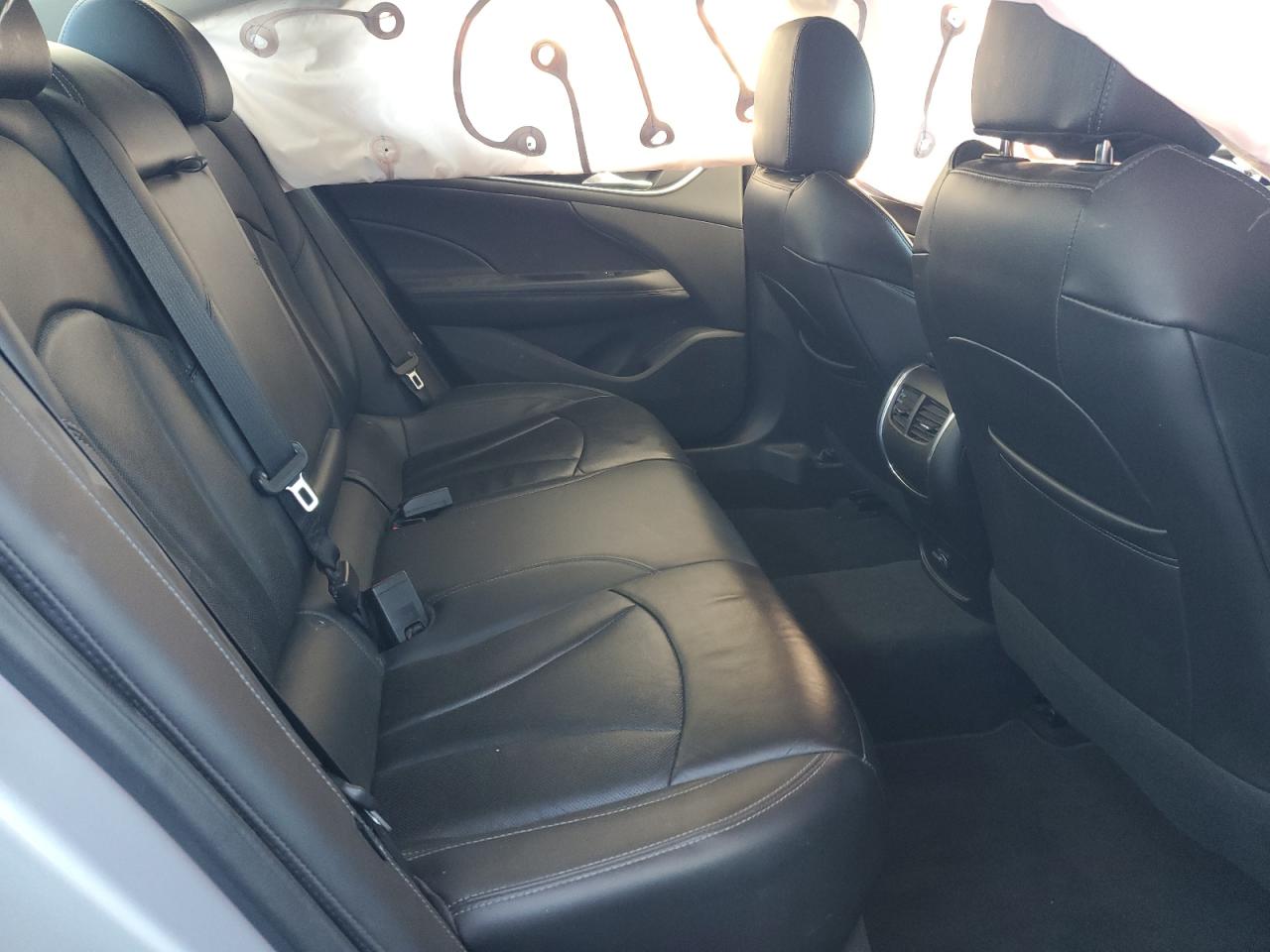 2018 Buick LaCrosse - Image 10