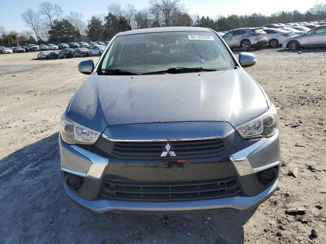  MITSUBISHI OUTLANDER 2017 Srebrny