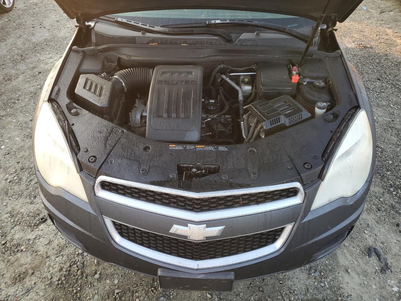 2010 Chevrolet Equinox - Image 12