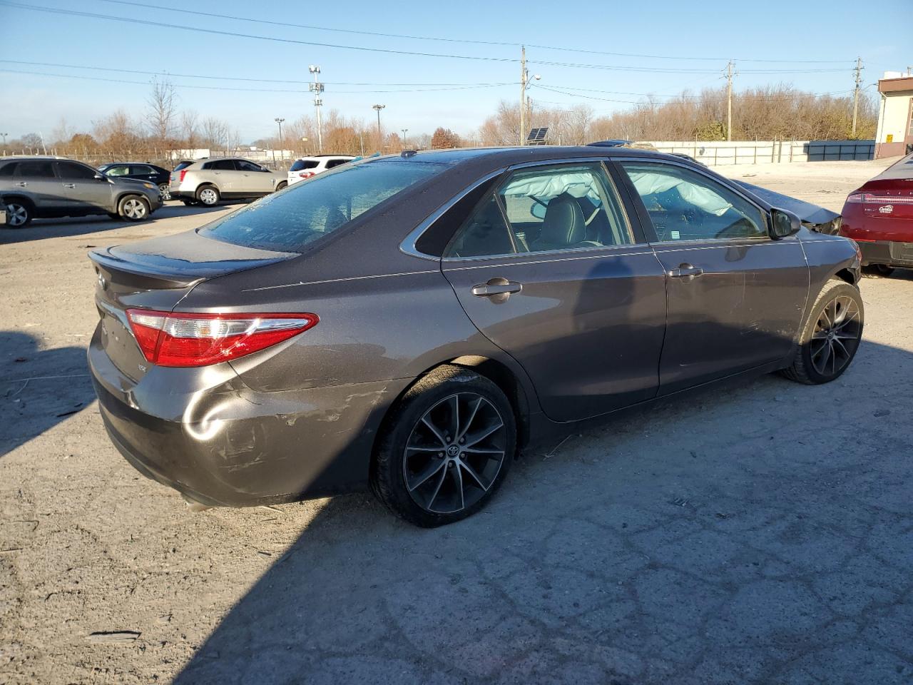 2016 Toyota Camry - Image 3