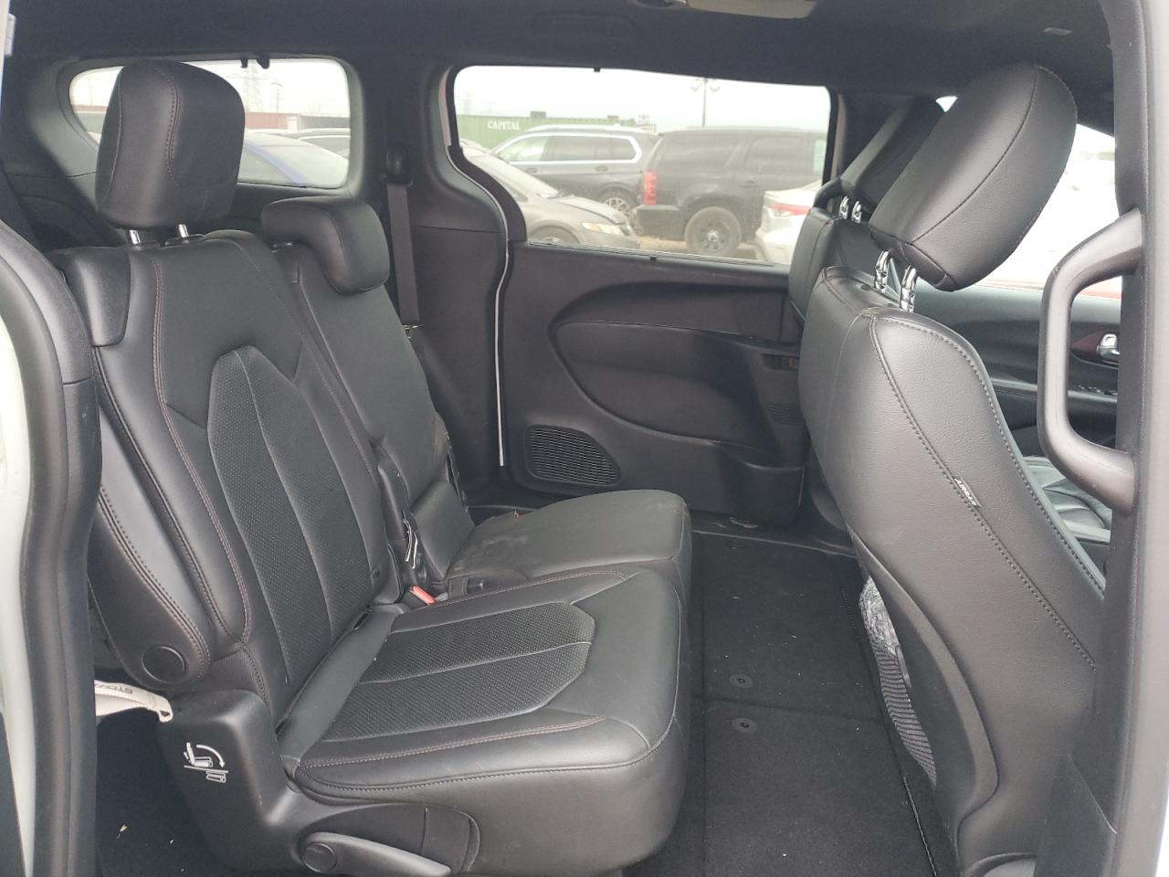 2020 Chrysler Pacifica Touring L VIN: 2C4RC1BG5LR106243 Lot: 82906684