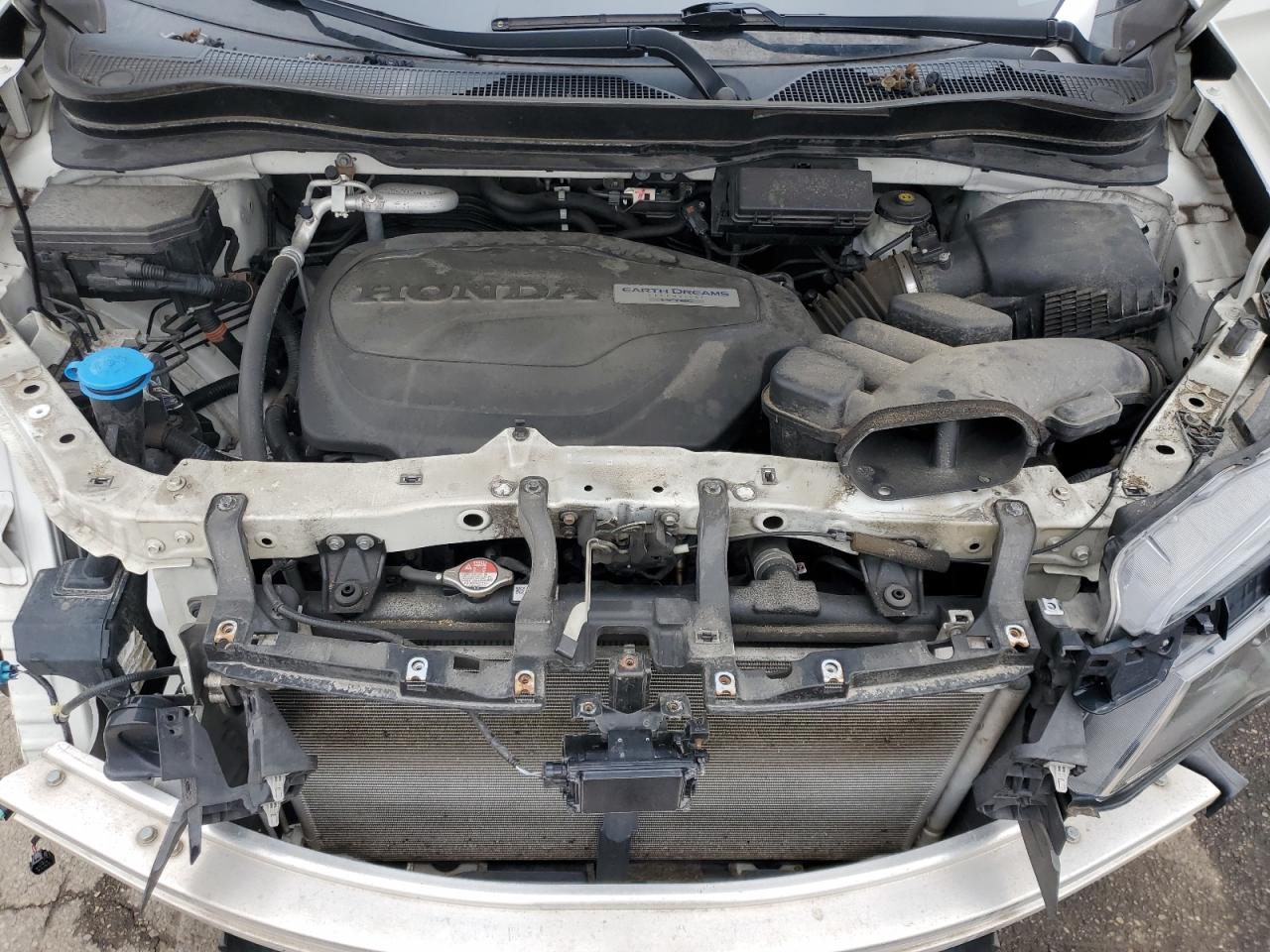 2017 Honda Pilot - Image 12