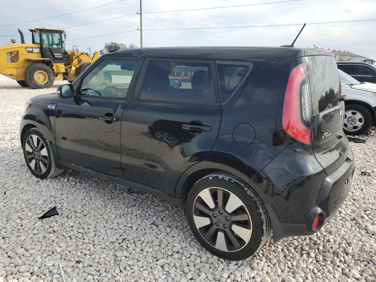 VIN KNDJX3A51G7366899 2016 KIA SOUL no.2