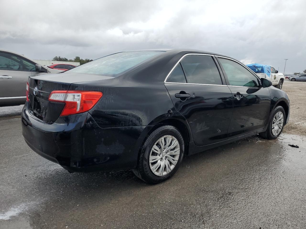 VIN 4T1BF1FK1DU661651 2013 TOYOTA CAMRY no.3