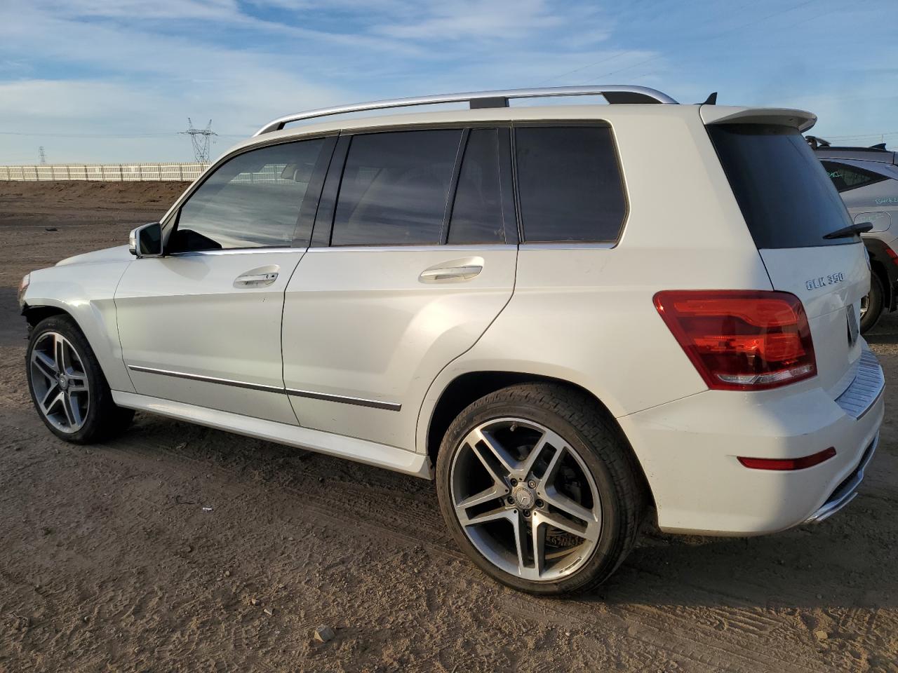 VIN WDCGG5HB5FG402085 2015 MERCEDES-BENZ GLK-CLASS no.2