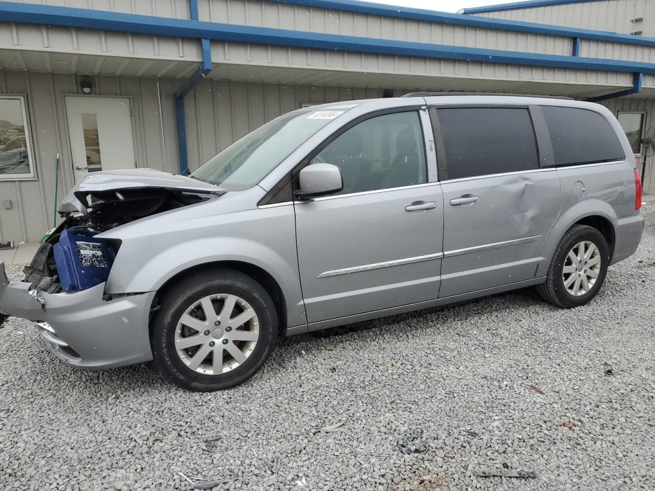 2014 Chrysler Town & Country Touring for Sale in Earlington, KY - Front End