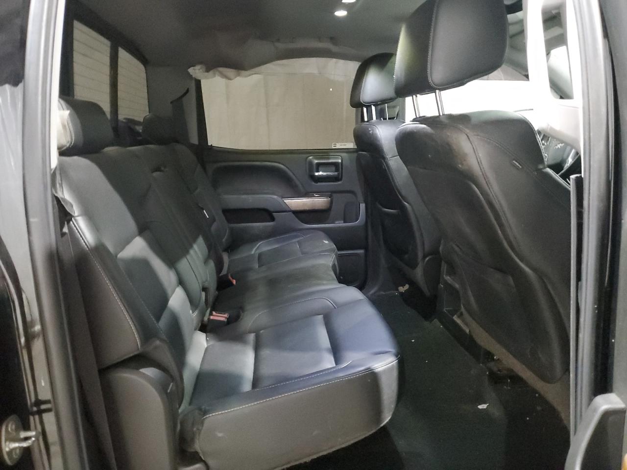 2014 Chevrolet Silverado - Image 10