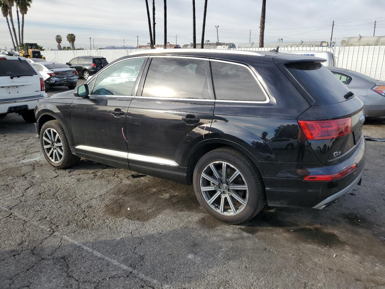 VIN WA1LAAF75HD001471 2017 AUDI Q7 no.2