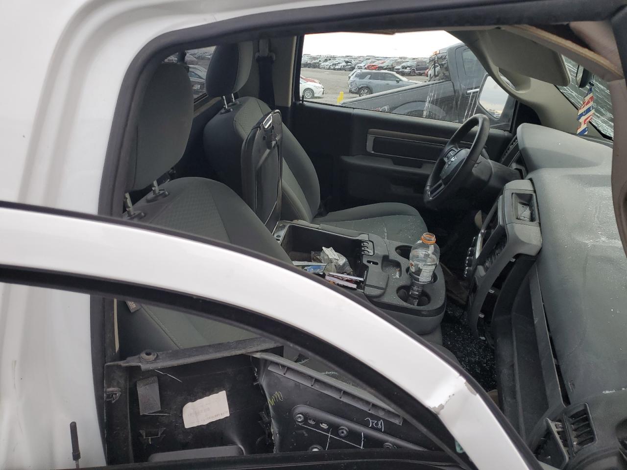 2017 RAM 1500 - Image 10