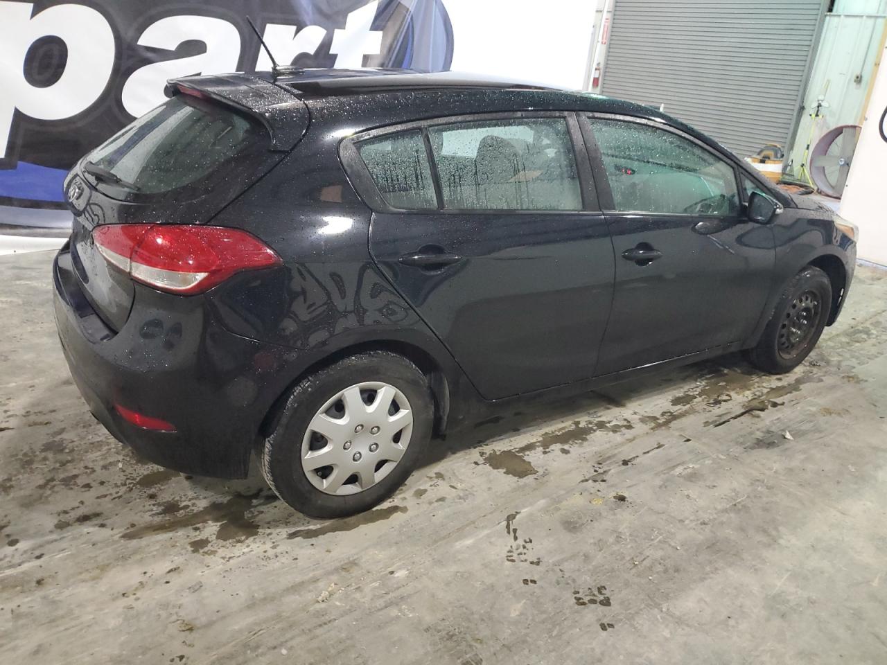 VIN KNAFK5A86H5692444 2017 KIA FORTE no.3