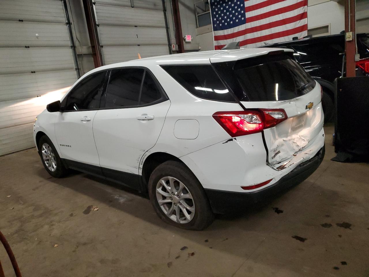 2019 Chevrolet Equinox - Image 2