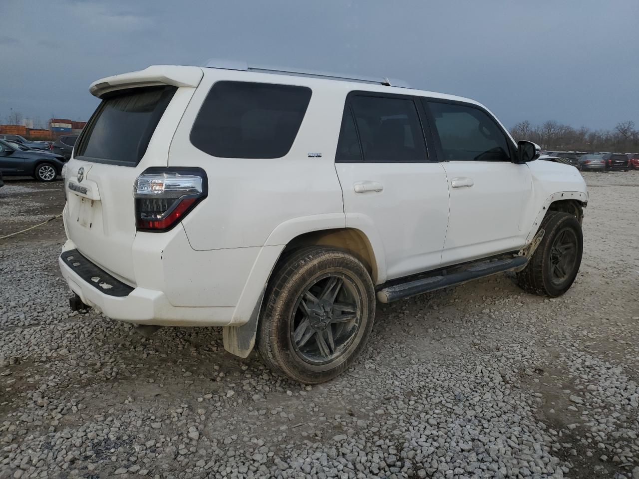 2014 Toyota 4Runner - Image 3