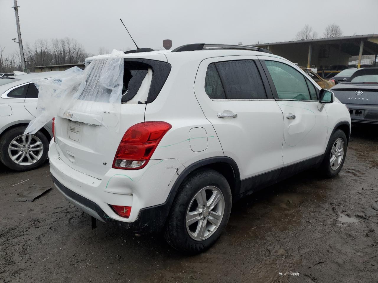 2020 Chevrolet Trax - Image 3