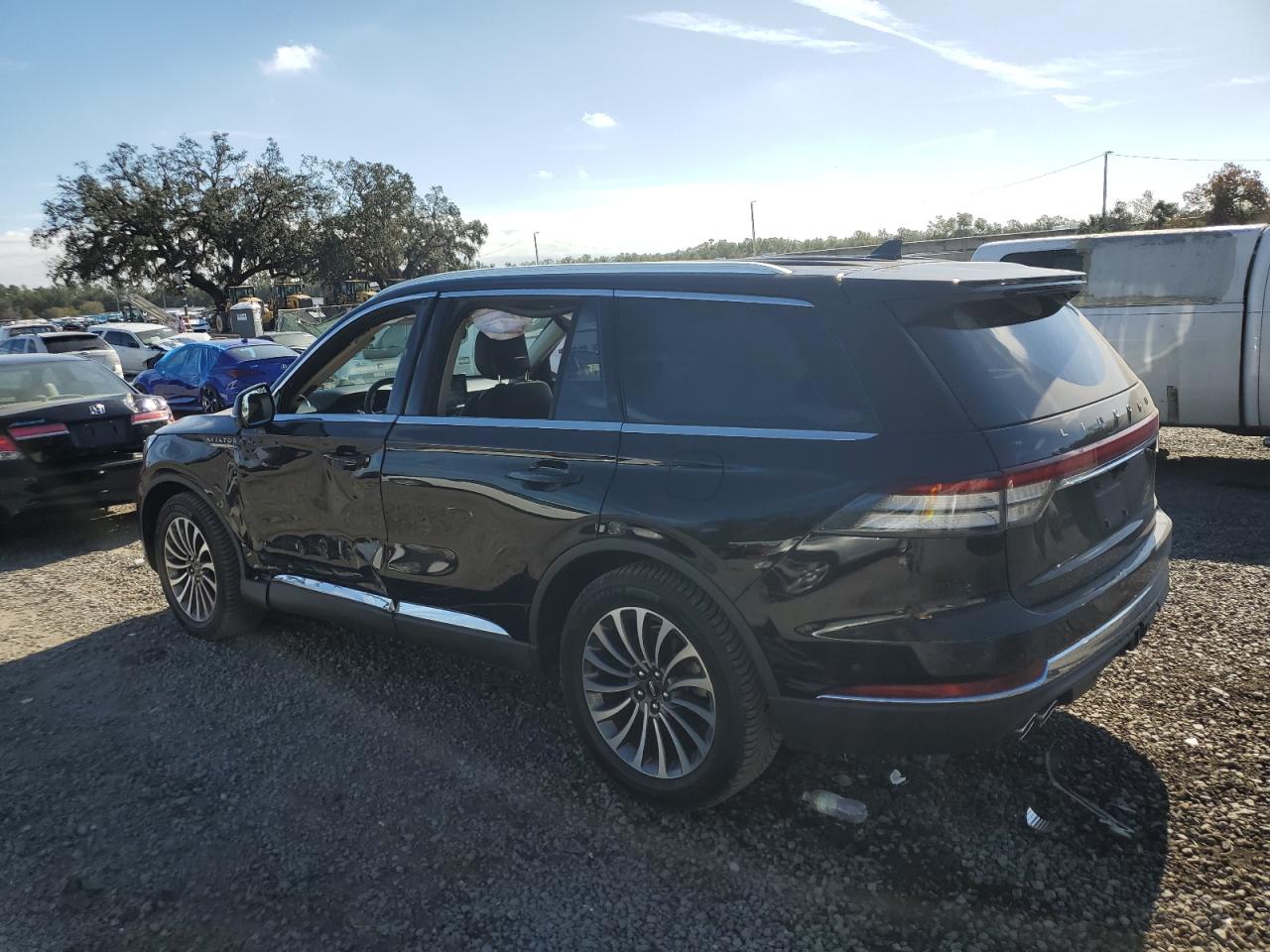 VIN 5LM5J7XC1LGL35137 2020 LINCOLN AVIATOR no.2