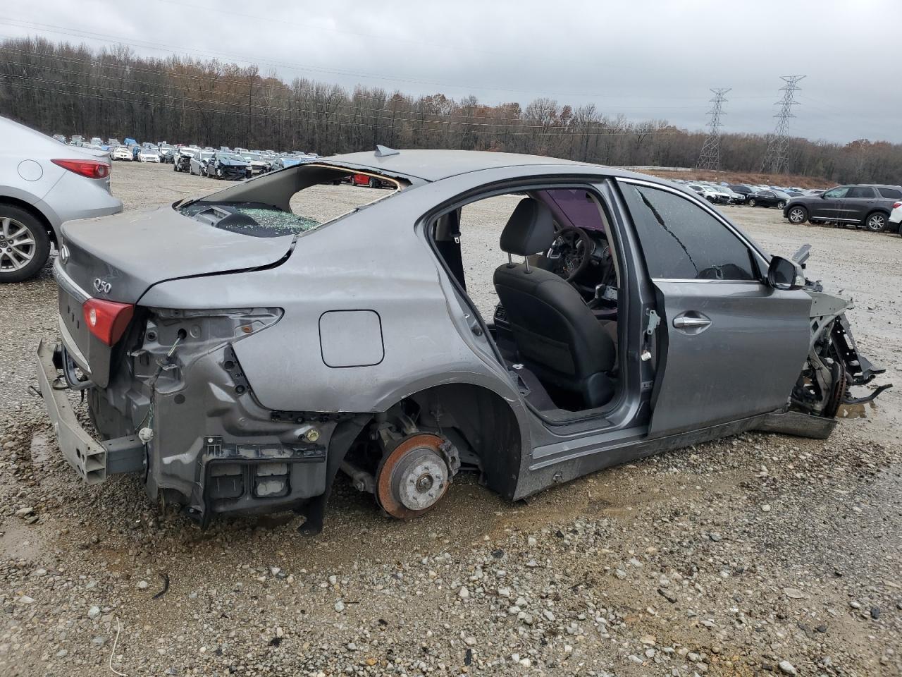 2017 Infiniti Q50 - Image 3