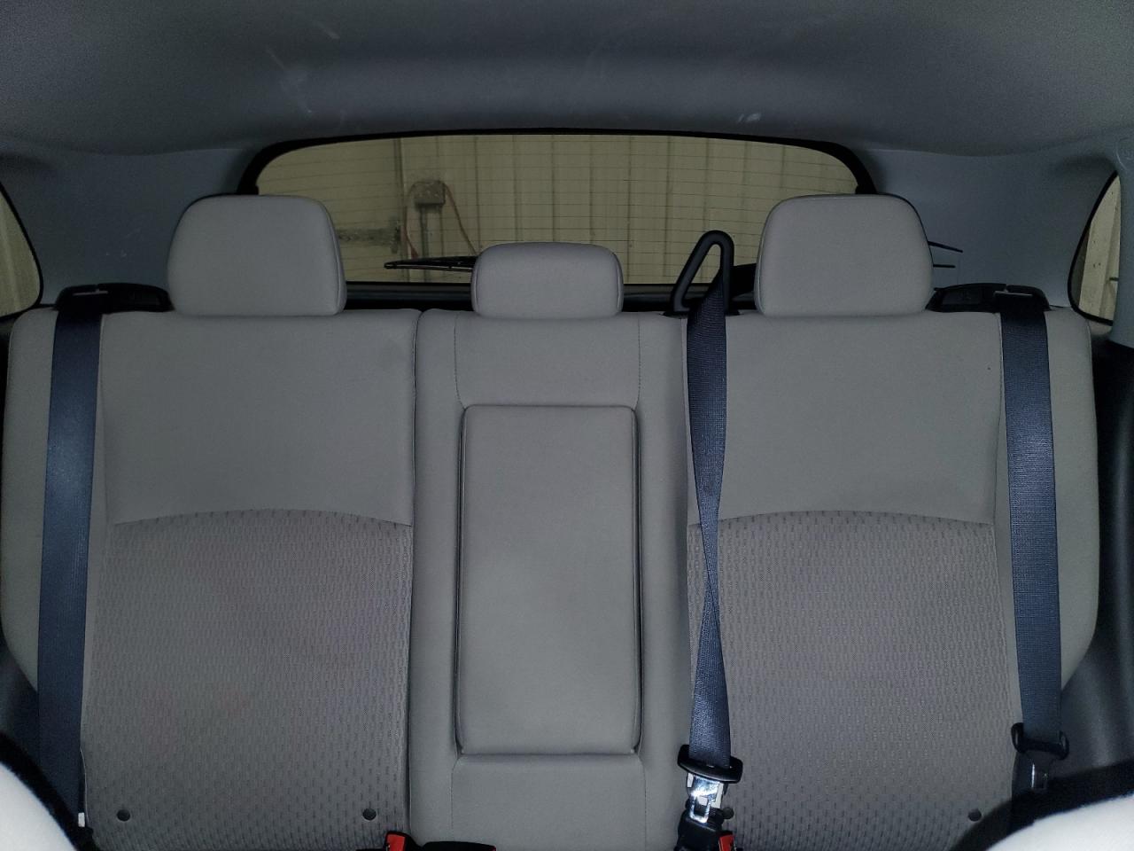 2018 Mitsubishi Outlander - Image 10