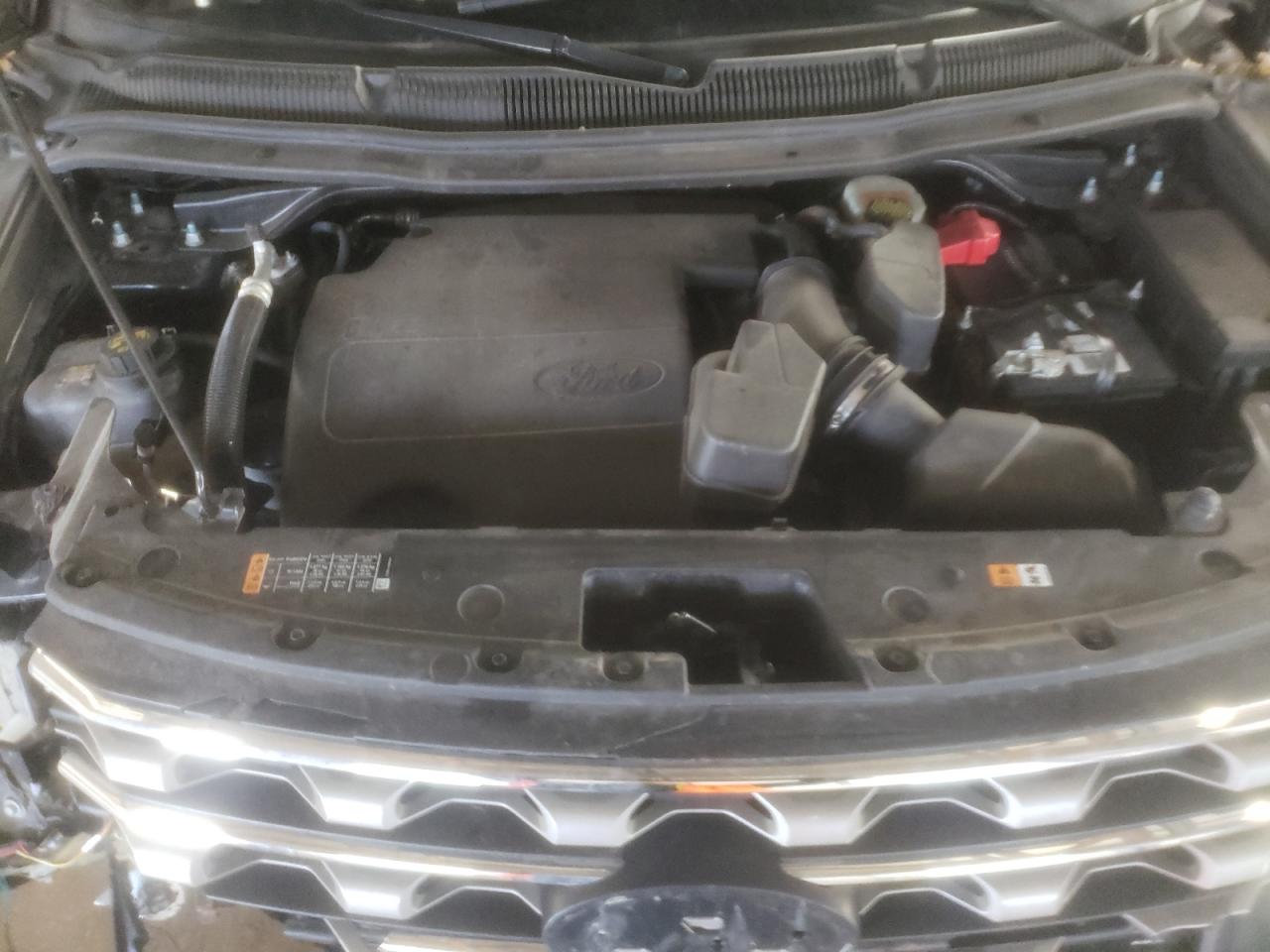 2017 Ford Explorer - Image 12