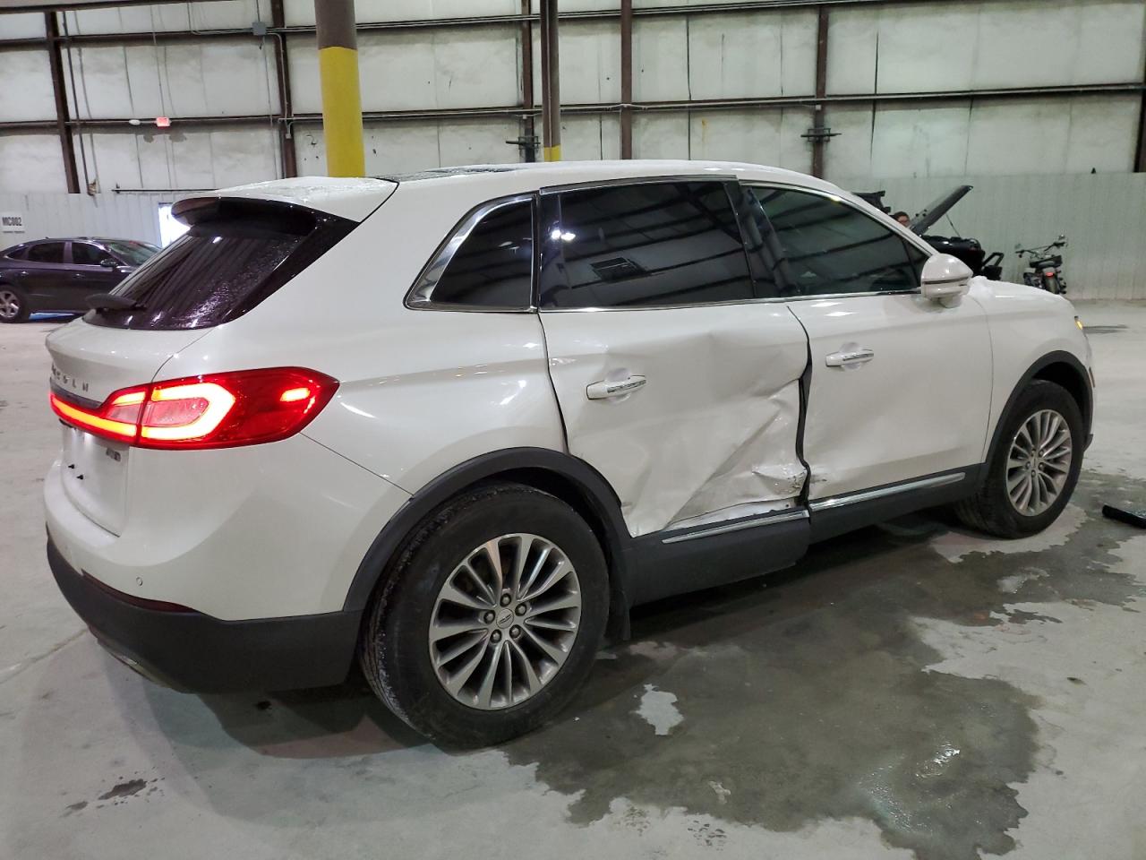 VIN 2LMTJ8KR8GBL74708 2016 LINCOLN MKX no.3