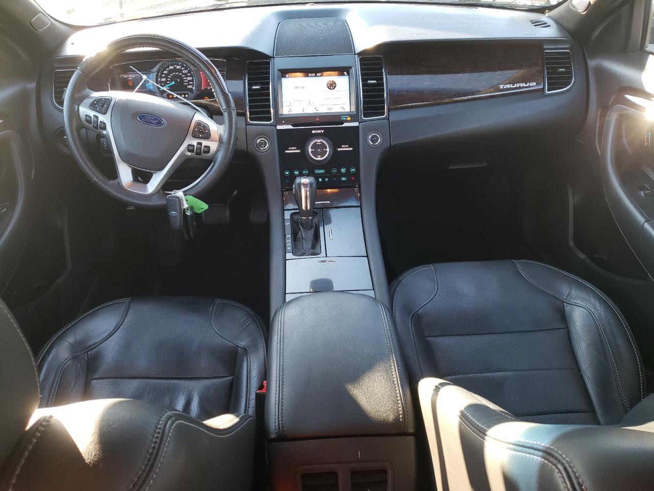 2017 Ford Taurus - Image 8