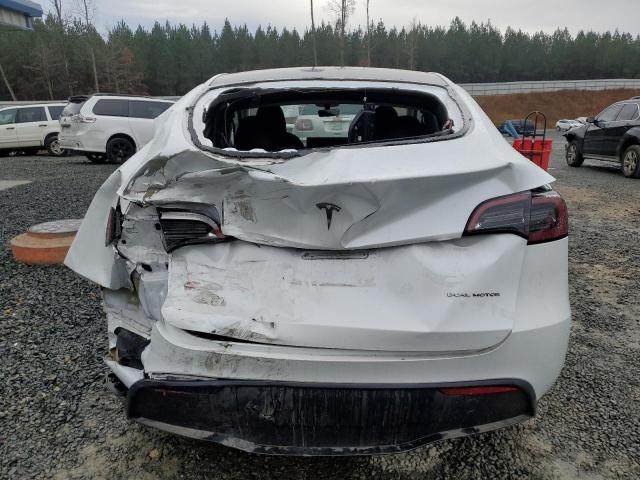  TESLA MODEL Y 2024 White