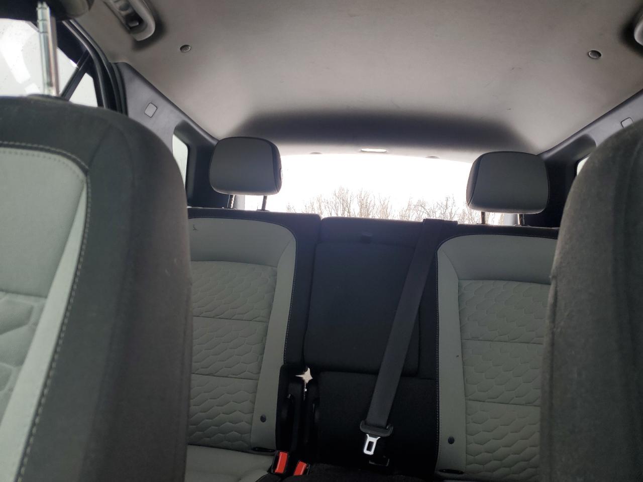 2020 Chevrolet Equinox - Image 10