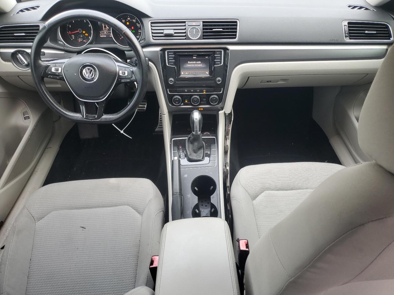 2016 Volkswagen Passat - Image 8